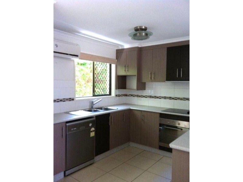 2/1 Symons St, Mackay QLD 4740