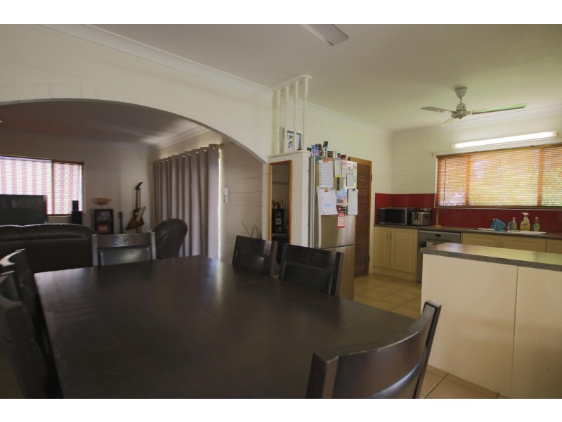 8 Elm Drive, Andergrove QLD 4740