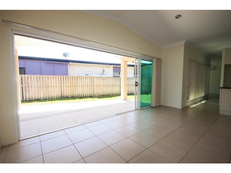 83 Village Cct, Eimeo QLD 4740