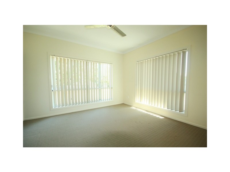 83 Village Cct, Eimeo QLD 4740