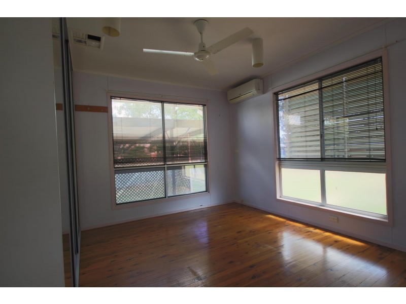10 Sinnott Court, Moranbah QLD 4744