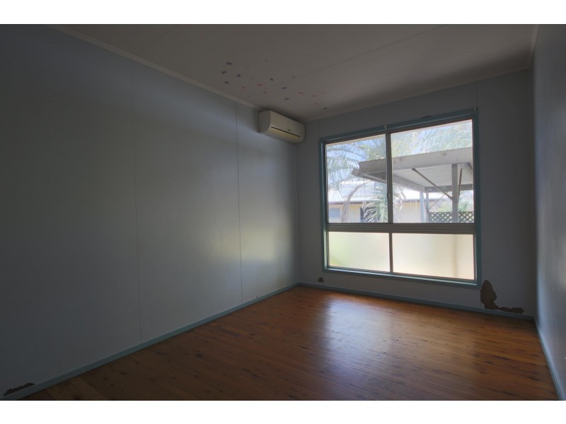 10 Sinnott Court, Moranbah QLD 4744