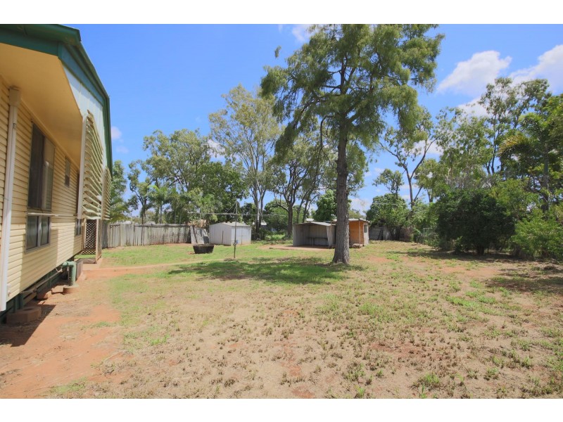 10 Sinnott Court, Moranbah QLD 4744