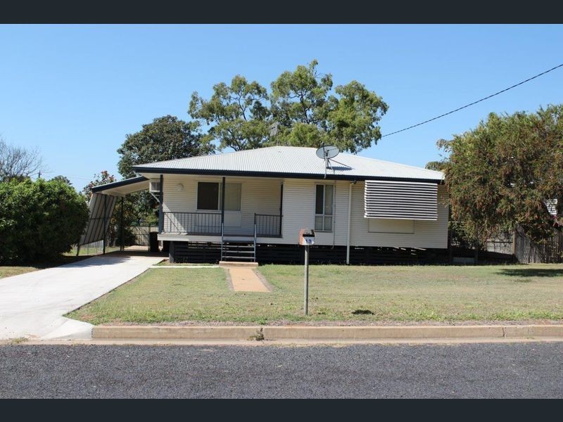 13 Lawson Drive, Moranbah QLD 4744