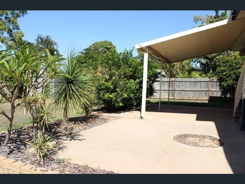 13 Lawson Drive, Moranbah QLD 4744