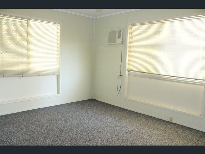 13 Lawson Drive, Moranbah QLD 4744