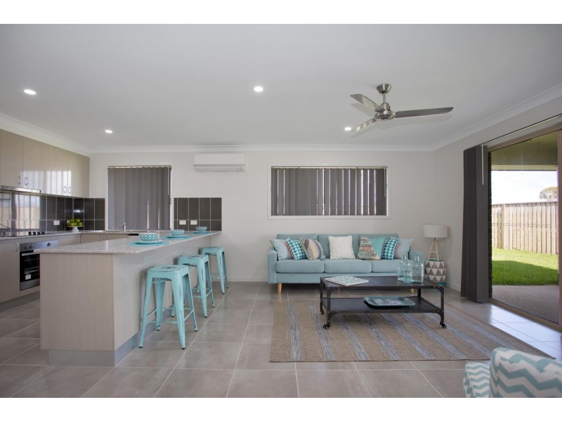 82 Commander Parade, Bucasia QLD 4750