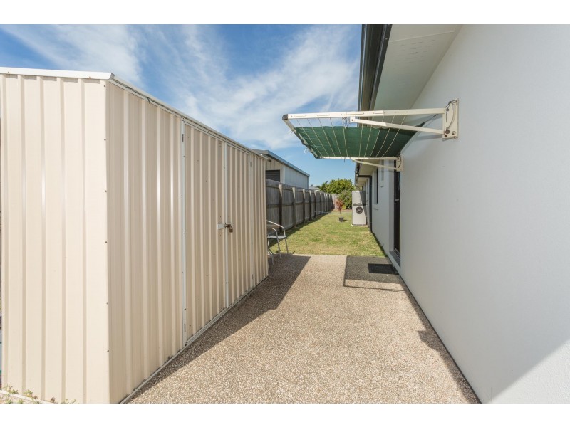 1/9 Galleon Circuit, Bucasia QLD 4750