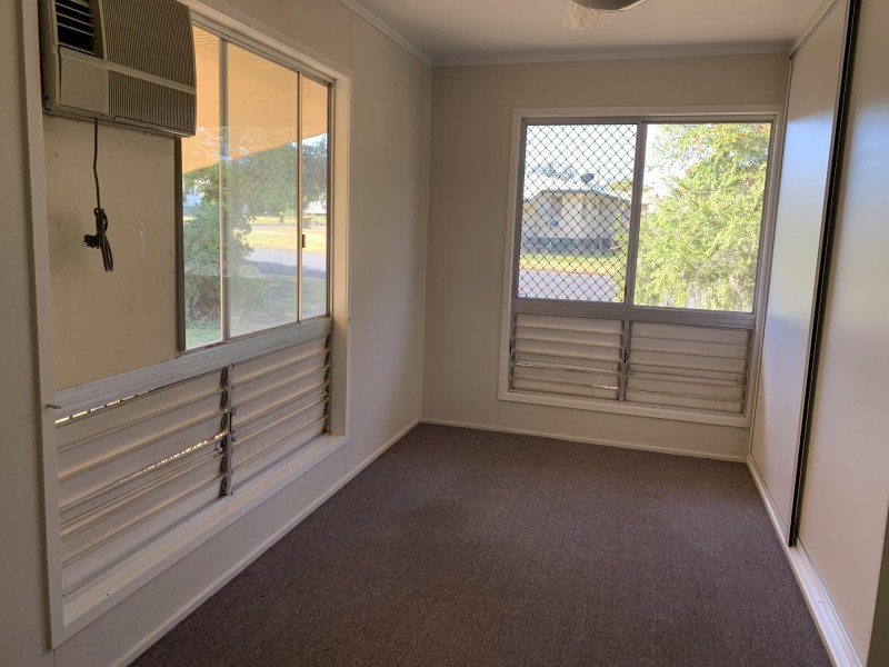 14 Belshore Street, Moranbah QLD 4744