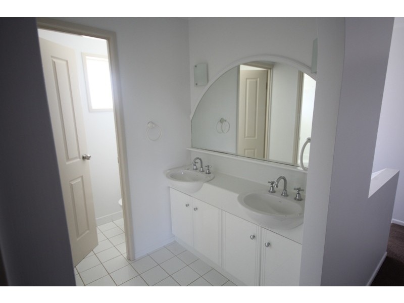 40 Anthony Vella Street, Rural View QLD 4740