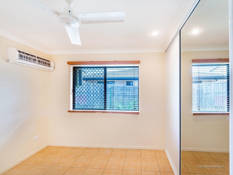 9 Dustwill Street, Eimeo QLD 4740