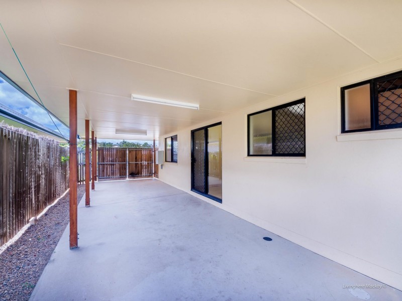 9 Dustwill Street, Eimeo QLD 4740