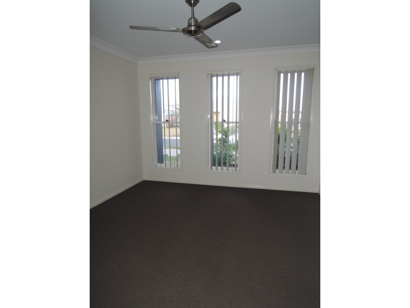 53 Scarborough Cct, Blacks Beach QLD 4740