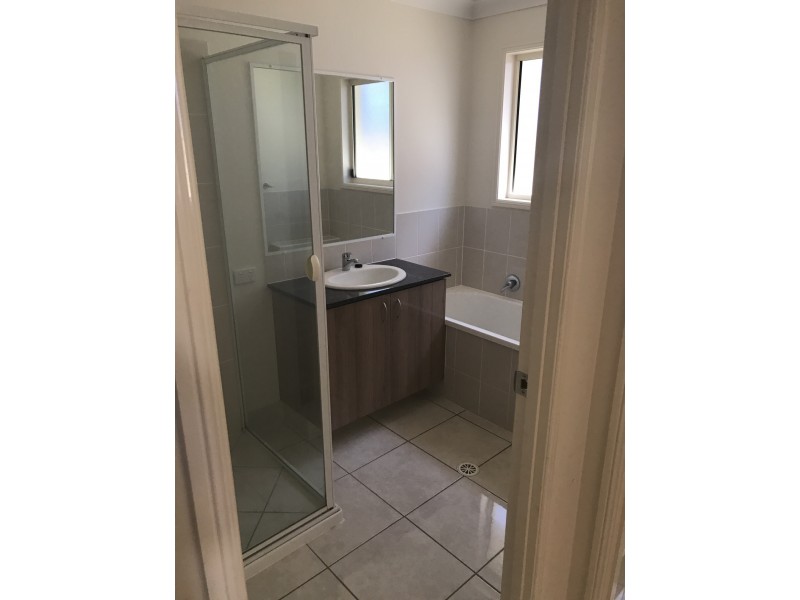 53 Scarborough Cct, Blacks Beach QLD 4740