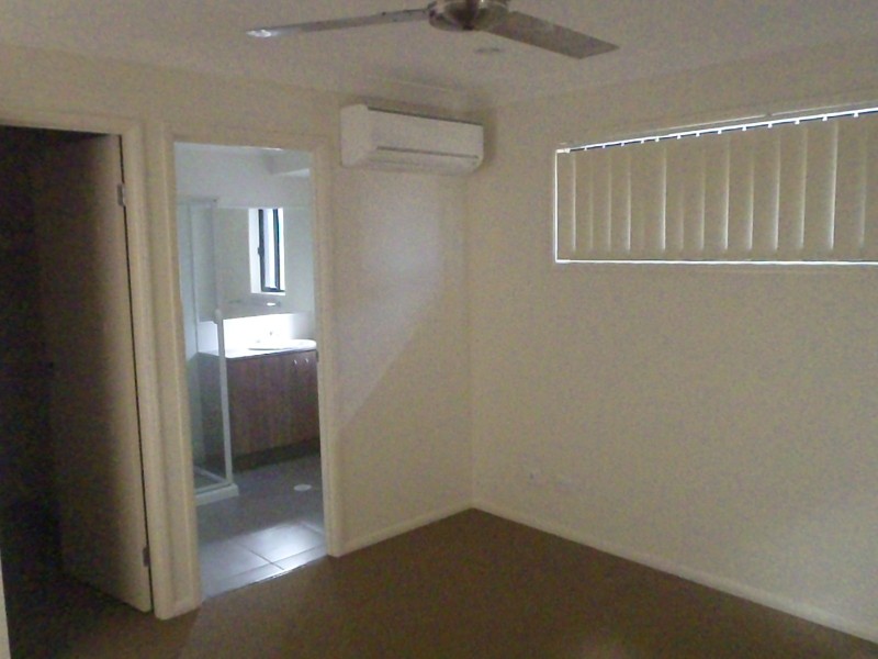 57 Scarborough Cct, Blacks Beach QLD 4740