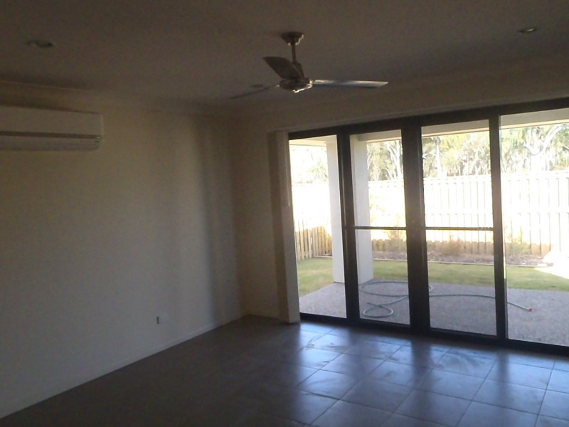 57 Scarborough Cct, Blacks Beach QLD 4740