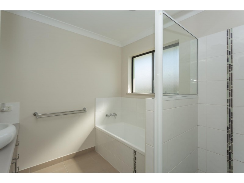 54 Sheedy Crescent, Marian QLD 4753