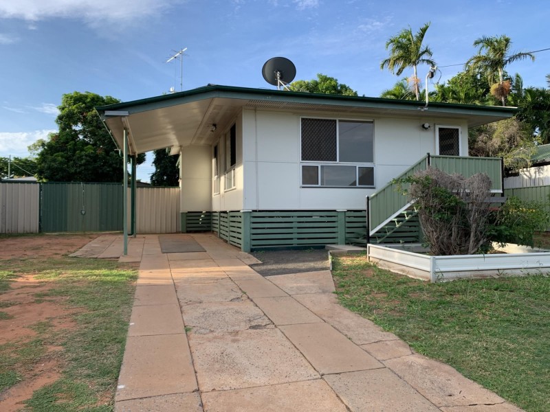 8 Burke Drive, Moranbah QLD 4744