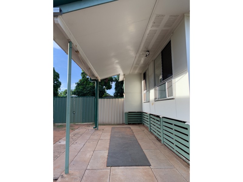 8 Burke Drive, Moranbah QLD 4744