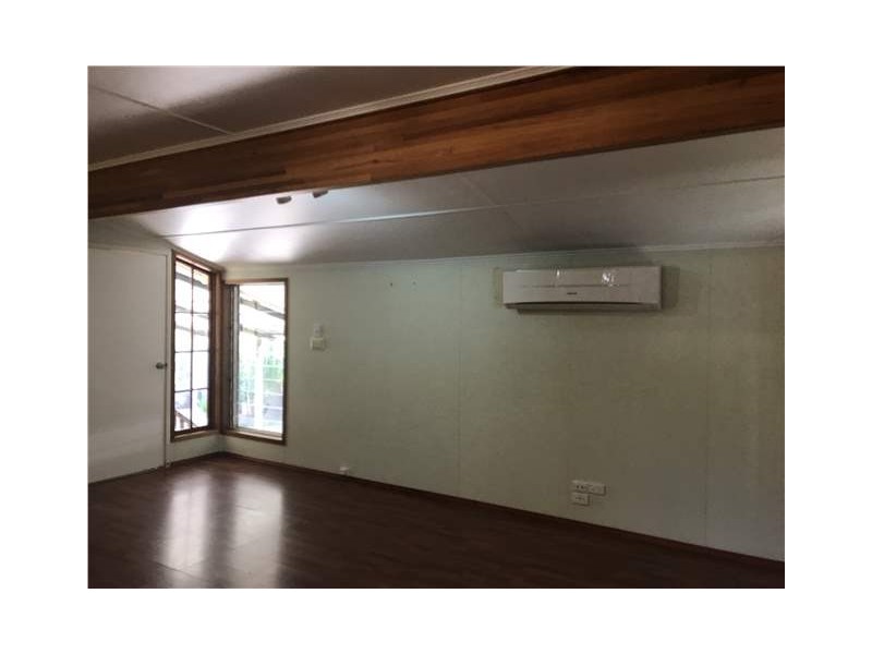 7 Chifley Court, Moranbah QLD 4744