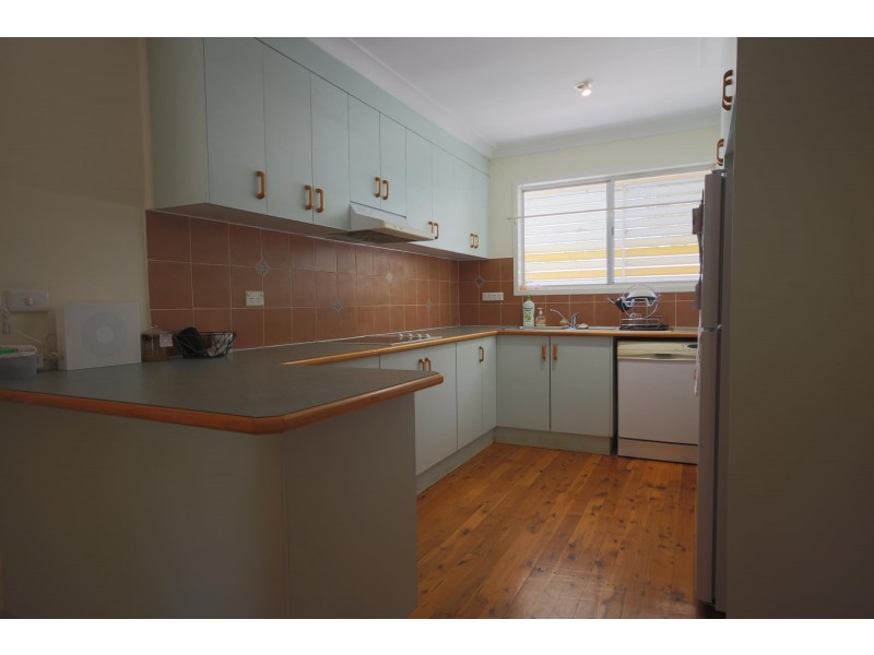 19A Belshore Street, Moranbah QLD 4744
