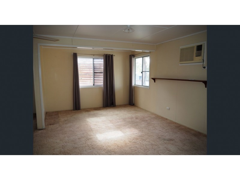 29 Beresford Crescent, Dysart QLD 4745