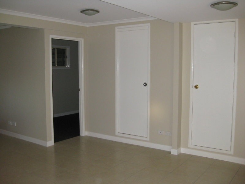 33 Yeates Street, Moranbah QLD 4744