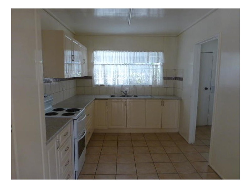 13 Patterson, Dysart QLD 4745