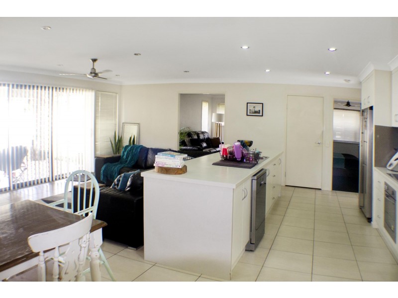 51 Lambert Drive, Moranbah QLD 4744