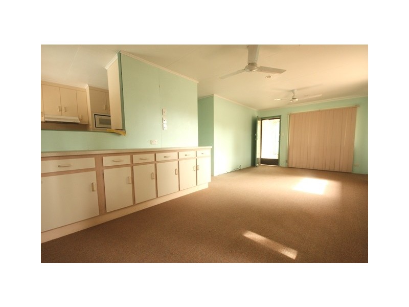 2 Harris Court, Moranbah QLD 4744