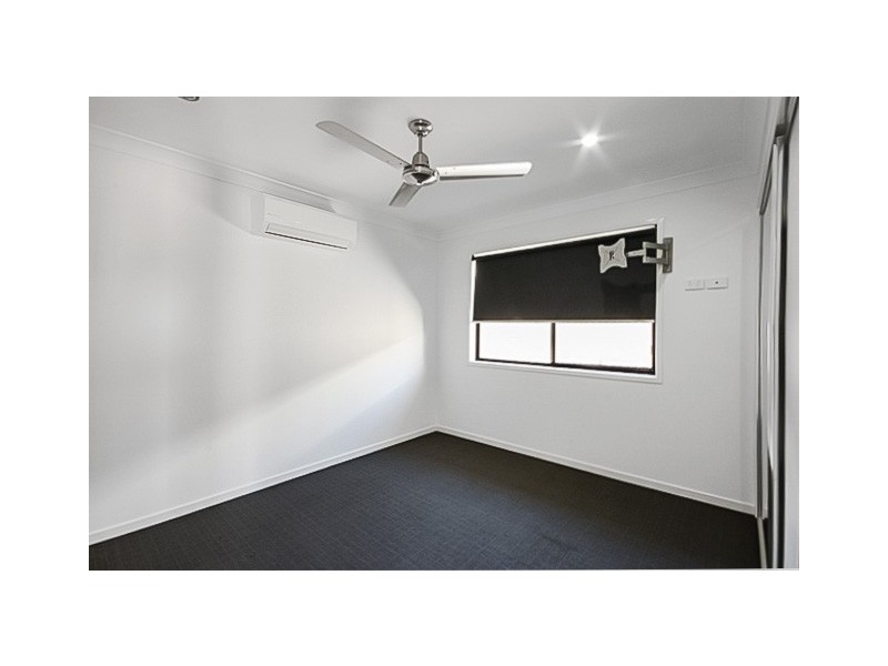 52 Lambert Drive, Moranbah QLD 4744