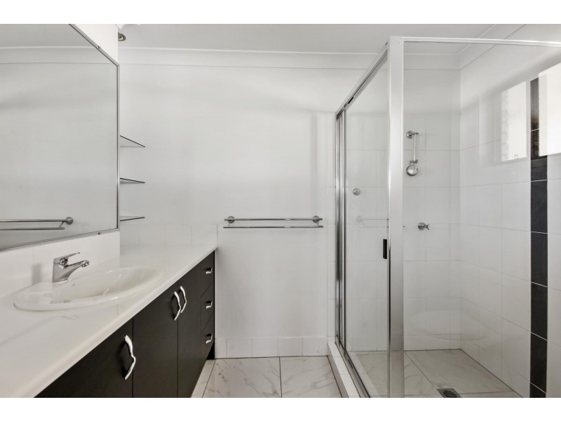 52 Lambert Drive, Moranbah QLD 4744