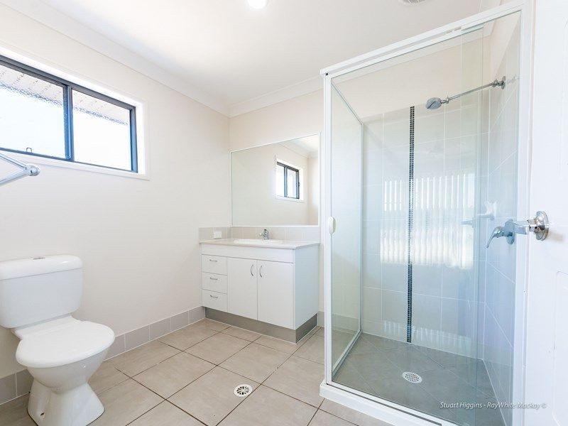 17 Galleon Circuit, Bucasia QLD 4750