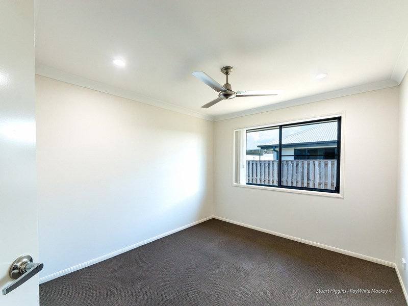 17 Galleon Circuit, Bucasia QLD 4750