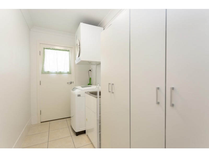 6 Helmsman Drive, Bucasia QLD 4750