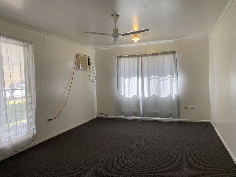 58 Mills Avenue, Moranbah QLD 4744