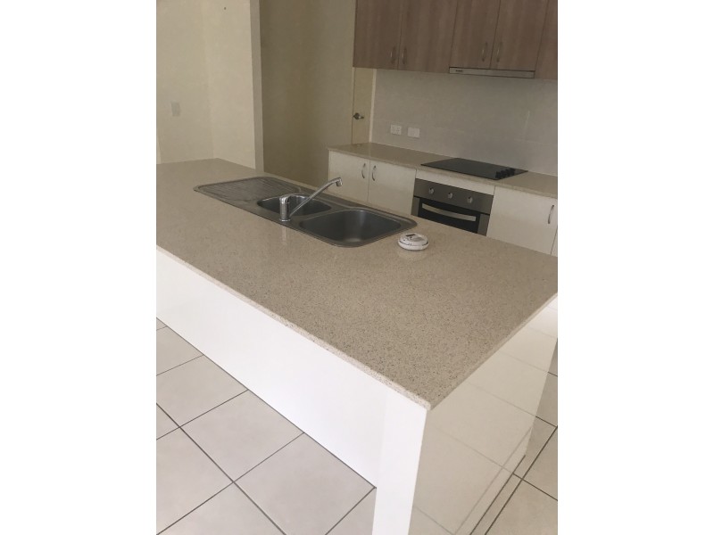 3 Holloways Court, Blacks Beach QLD 4740