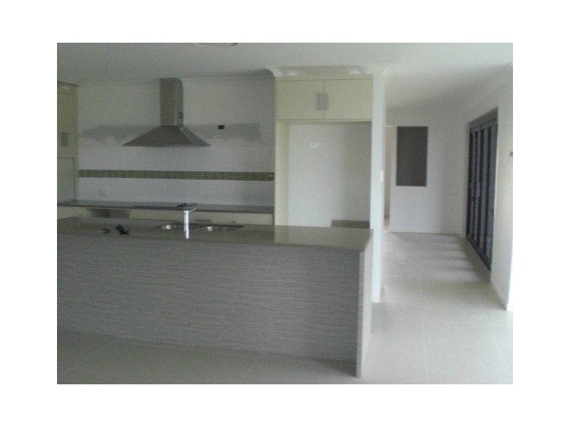 17 MacPherson Street, Moranbah QLD 4744