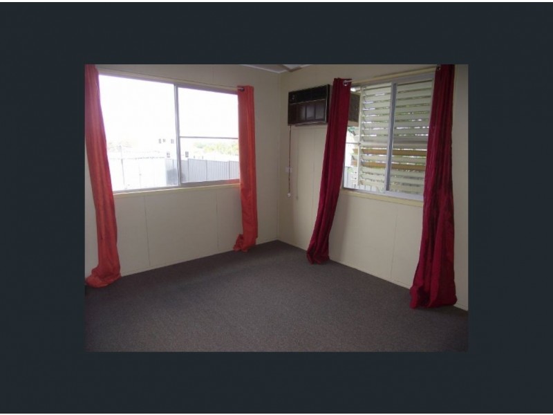 25 Archer Drive, Moranbah QLD 4744