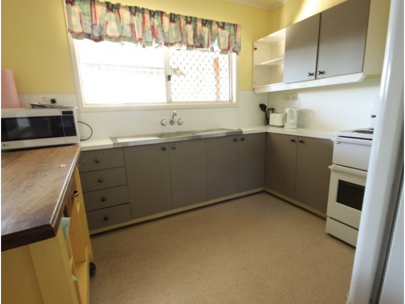 23 Spring Crescent, Dysart QLD 4745