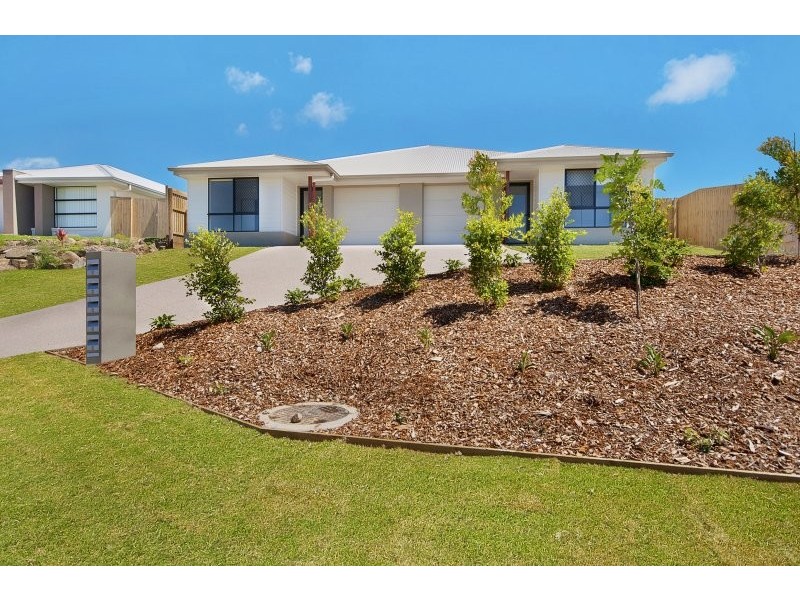 2/2 Hinkler Court, Rural View QLD 4740
