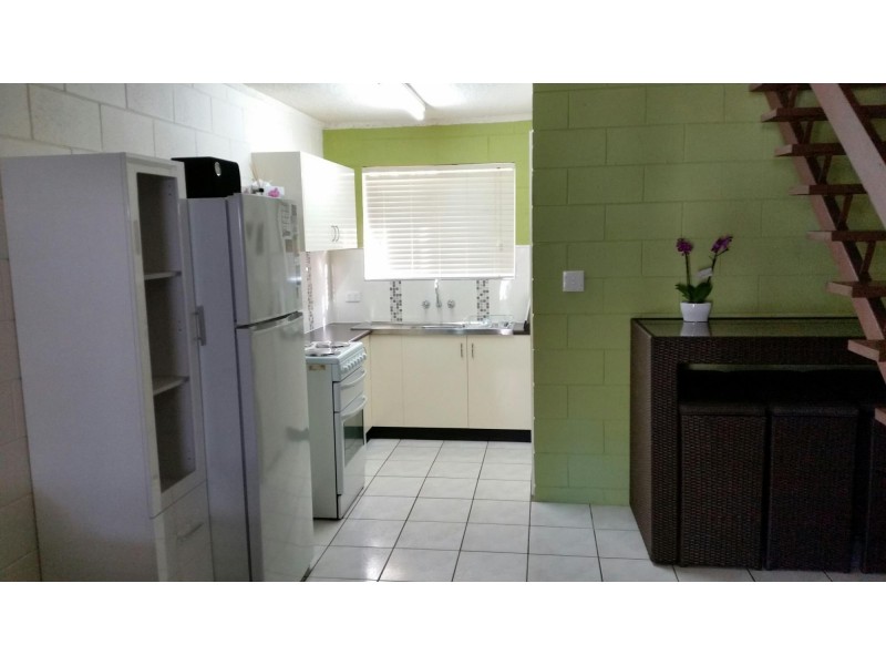 8/11 Porter Street, Mackay QLD 4740