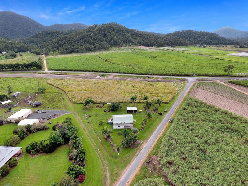 14 Langdon-Lumburra Road, Dows Creek QLD 4754