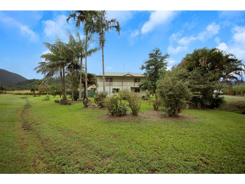 14 Langdon-Lumburra Road, Dows Creek QLD 4754