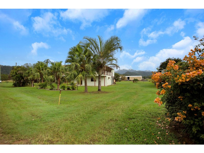 14 Langdon-Lumburra Road, Dows Creek QLD 4754