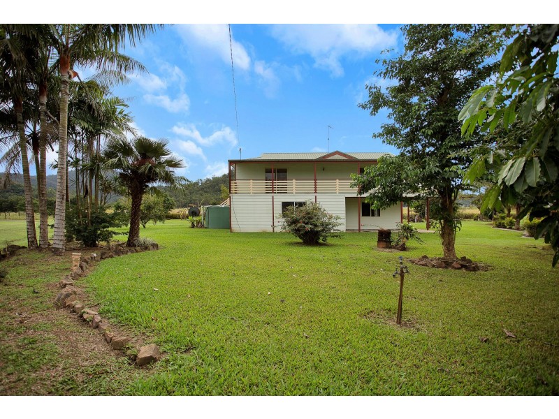 14 Langdon-Lumburra Road, Dows Creek QLD 4754