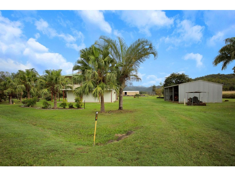 14 Langdon-Lumburra Road, Dows Creek QLD 4754