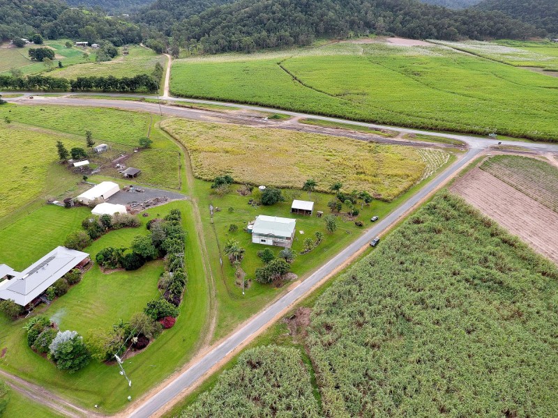 14 Langdon-Lumburra Road, Dows Creek QLD 4754