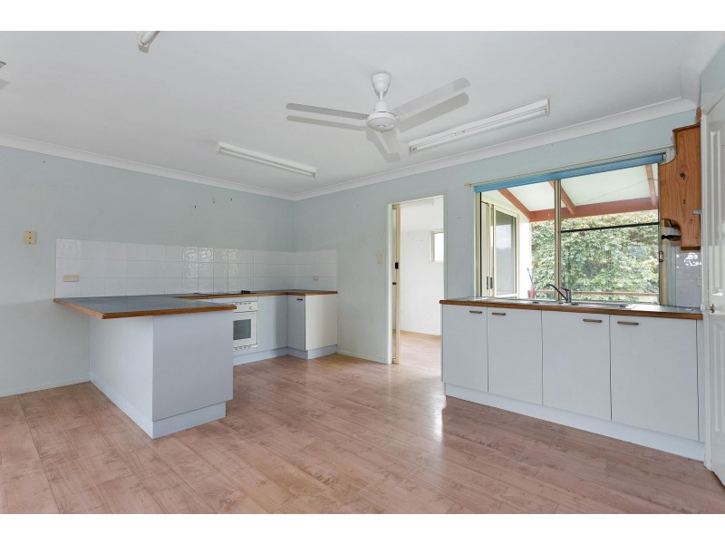 14 Langdon-Lumburra Road, Dows Creek QLD 4754