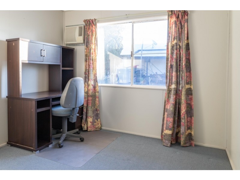 6 Macdonald Street, Dysart QLD 4745